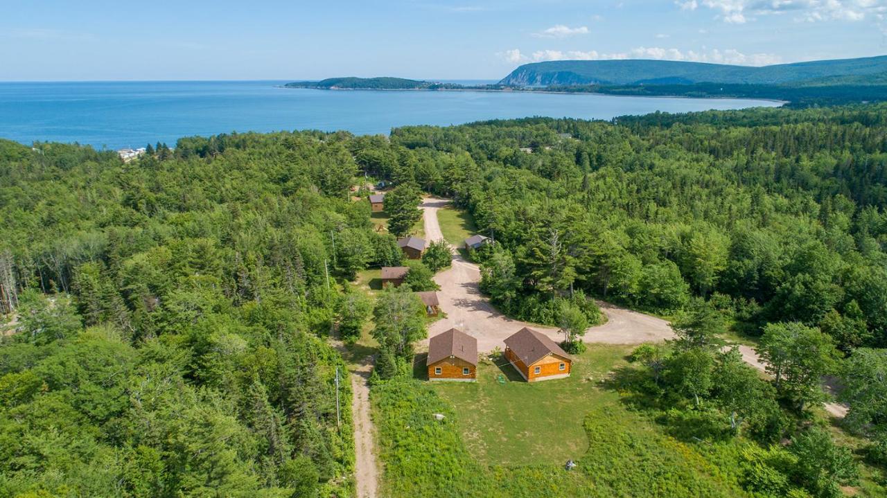Ingonish Chalets Exterior photo